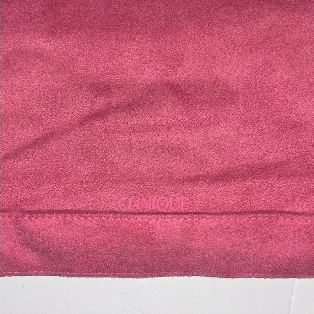 Clinique chic stylish